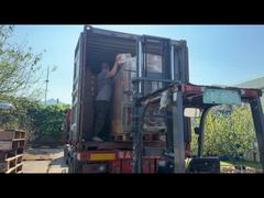 Loading container